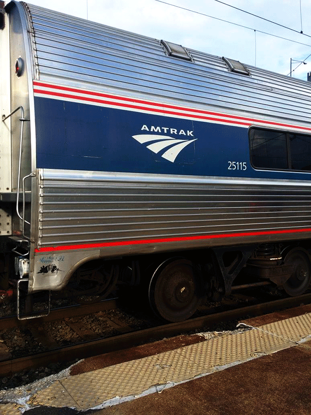 Amtrak-train.gif